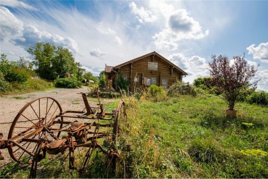 Le Chalet Du Chemin Et Sa Roulotte Berviller-en-Moselle Dış mekan fotoğraf